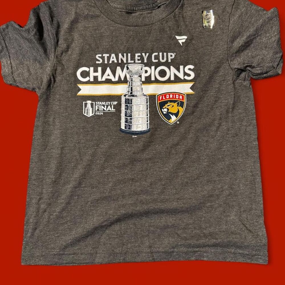 Nhl Grey and Black T-shirt